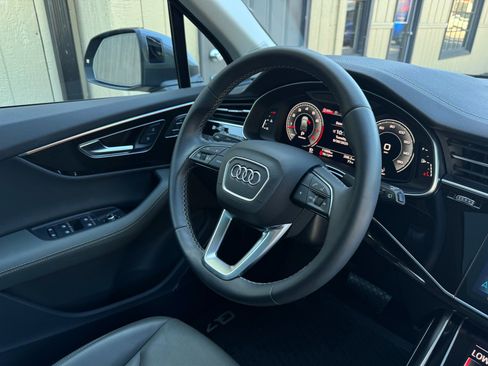 Used 2025 Audi Q7 3.0T Premium Plus image 33
