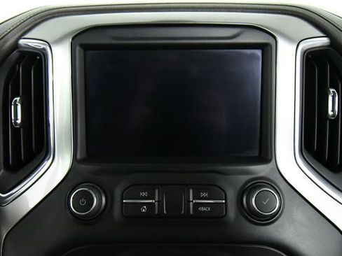 Used 2019 Chevrolet Silverado 1500 LT Trail Boss image 4