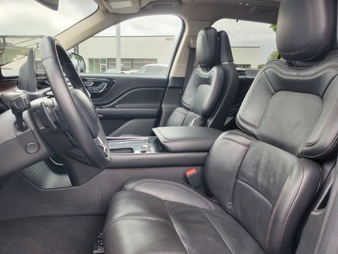 Certified 2023 Lincoln Aviator Reserve w/ Equipment Group 201A AWD/4WD image 7
