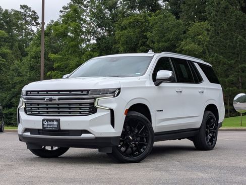 Used 2023 Chevrolet Tahoe Premier RWD image 4