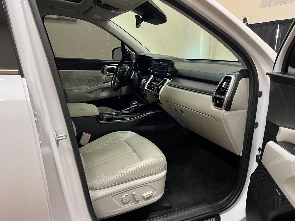 Used 2021 Kia Sorento SX FWD image 31