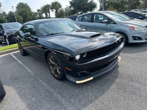 Used 2019 Dodge Challenger GT w/ Driver Convenience Group RWD image 2