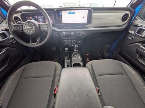 Used 2024 Jeep Wrangler Sport S image 13