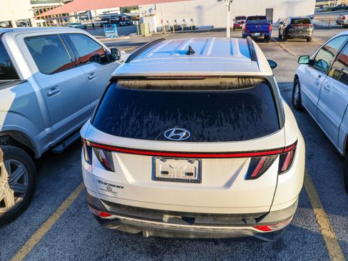 Used 2022 Hyundai Tucson SEL w/ Convenience + Premium Package FWD image 9