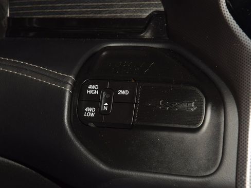 Used 2023 RAM 2500 Limited image 37