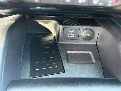 Certified 2022 Ford Escape SEL w/ SEL Stealth AWD Package image 32