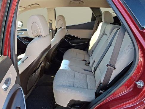 Used 2017 Hyundai Santa Fe Sport image 8