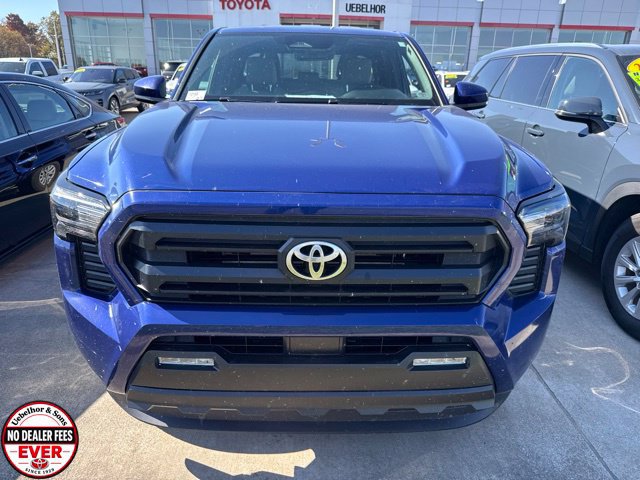 Used 2024 Toyota Tacoma SR5 AWD/4WD image 12
