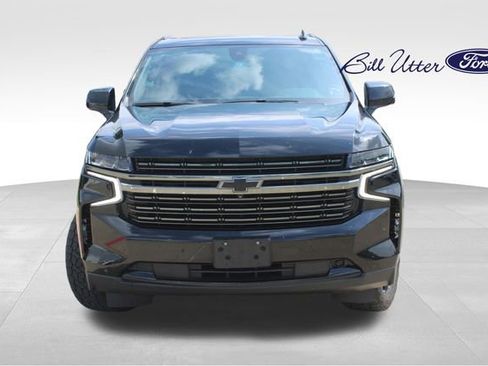Used 2021 Chevrolet Suburban RST w/ Luxury Package AWD/4WD image 2