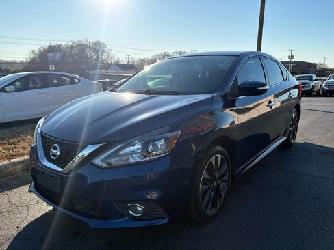 Used 2018 Nissan Sentra SR image 3