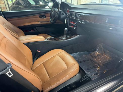Used 2011 BMW 328i Convertible RWD image 9