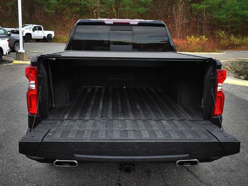 Used 2022 Chevrolet Silverado 1500 High Country image 10
