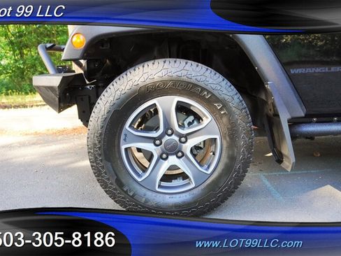 Used 2017 Jeep Wrangler Sport AWD/4WD image 3