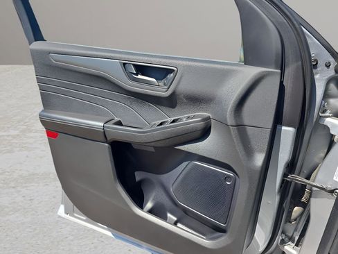 Used 2023 Ford Escape Active image 15