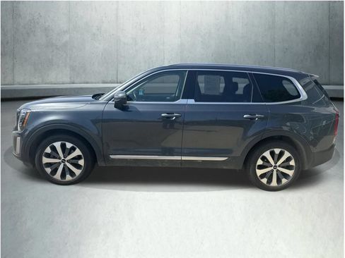 Used 2022 Kia Telluride S AWD/4WD image 2