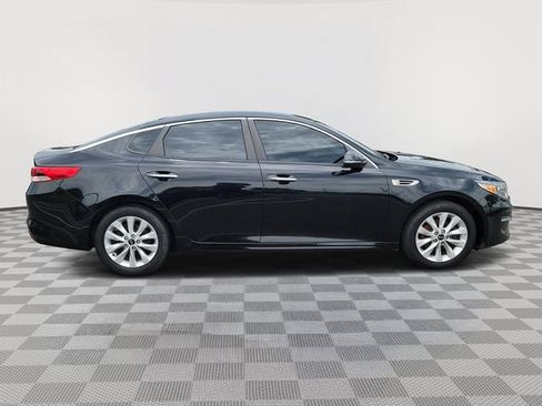 Used 2017 Kia Optima LX FWD image 6