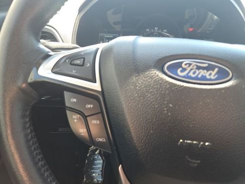 Used 2024 Ford Edge SEL AWD/4WD image 17