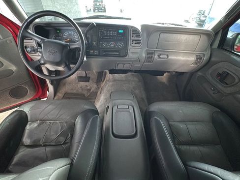 Used 2000 Chevrolet Tahoe Z71 w/ Comfort & Security Pkg AWD/4WD image 14