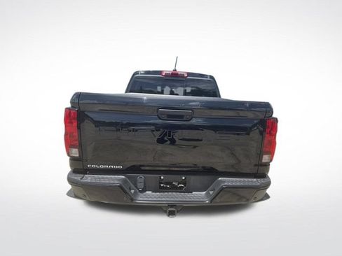 Used 2024 Chevrolet Colorado Trail Boss w/ LPO, Dark Essentials Package AWD/4WD image 6