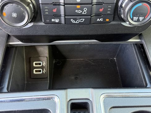 Used 2018 Ford F150 XLT w/ Equipment Group 302A Luxury image 24