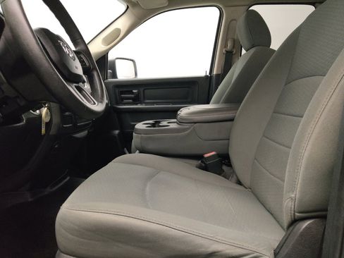 Used 2018 RAM 1500 Tradesman w/ Popular Equipment Group RWD image 17