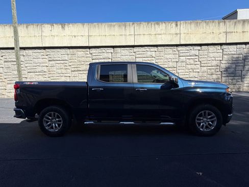 Used 2021 Chevrolet Silverado 1500 LT AWD/4WD image 6