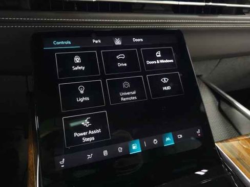 Certified 2025 Cadillac Escalade Sport Platinum image 41