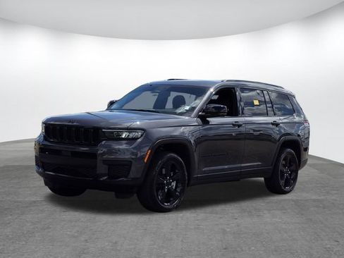 Used 2025 Jeep Grand Cherokee L Altitude AWD/4WD image 7