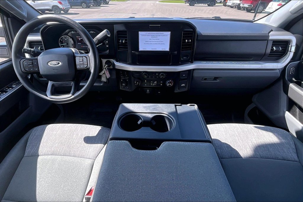 Used 2025 Ford F350 XLT AWD/4WD image 16