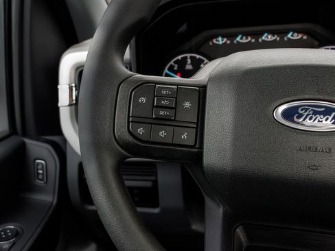 New 2026 Ford F550 4x4 Regular Cab Super Duty image 25