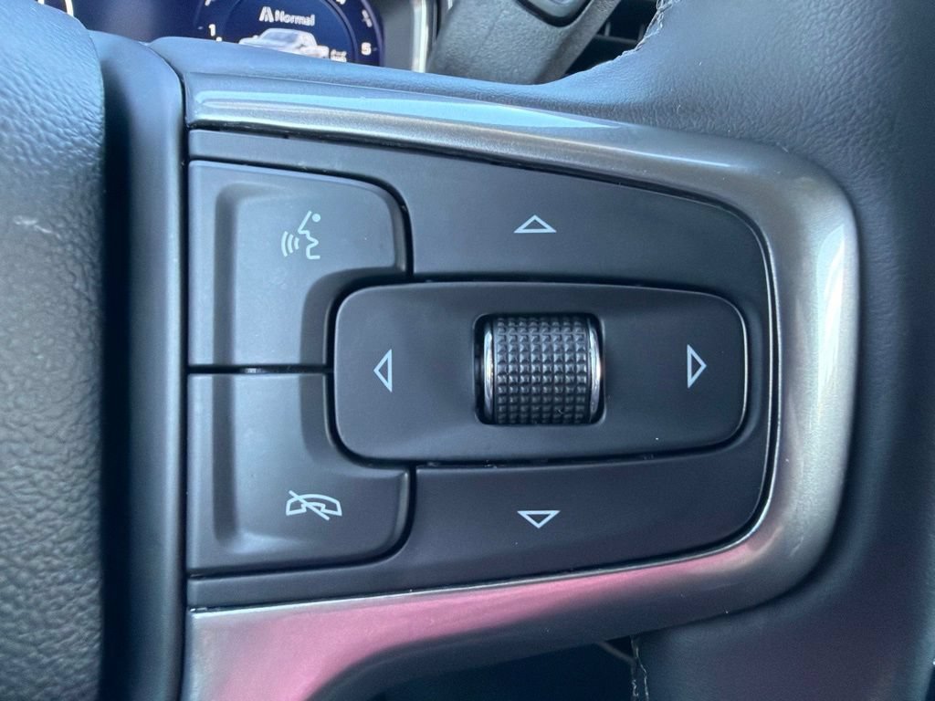Used 2023 Chevrolet Silverado 1500 LT AWD/4WD image 15