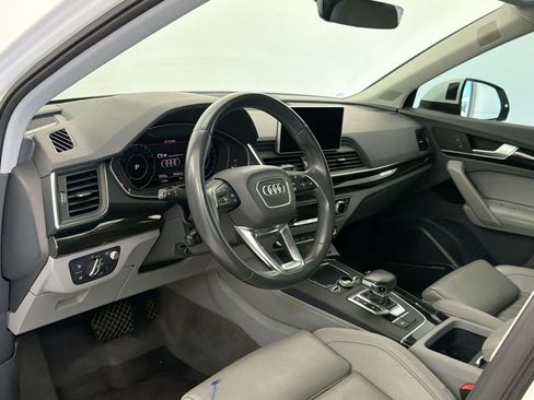 Used 2019 Audi Q5 Prestige w/ Prestige Package AWD/4WD image 4