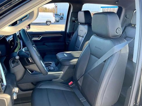 New 2026 GMC Sierra 3500 Denali w/ Technology Package image 9