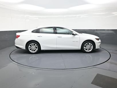 Used 2017 Chevrolet Malibu LT