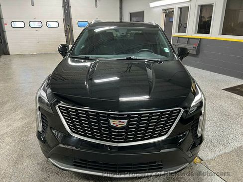 Used 2019 Cadillac XT4 Premium Luxury image 9