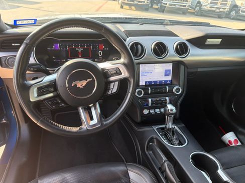 Used 2022 Ford Mustang GT Premium w/ Equipment Group 401A RWD image 9