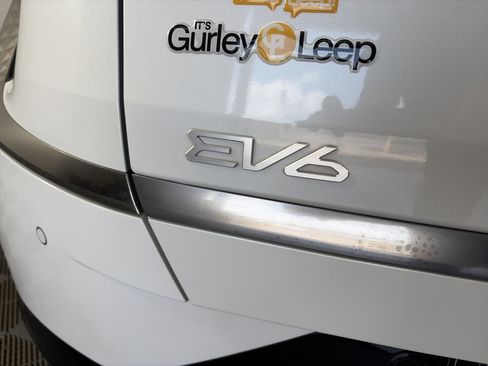 Used 2023 Kia EV6 Wind w/ Wind Technology Package AWD/4WD image 16