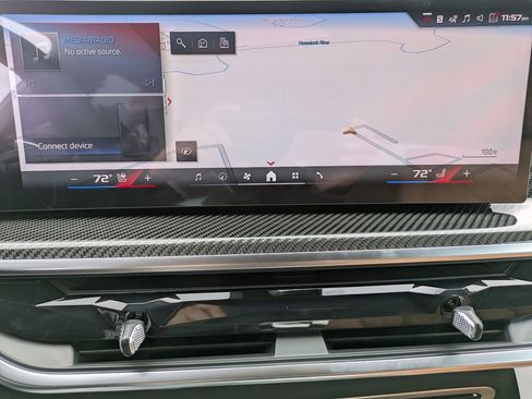 New 2026 BMW X5 M60i w/ Climate Comfort Package image 22