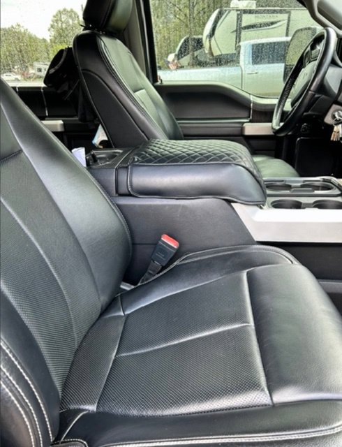 Used 2021 Ford F250 Lariat w/ Lariat Value Package AWD/4WD image 2
