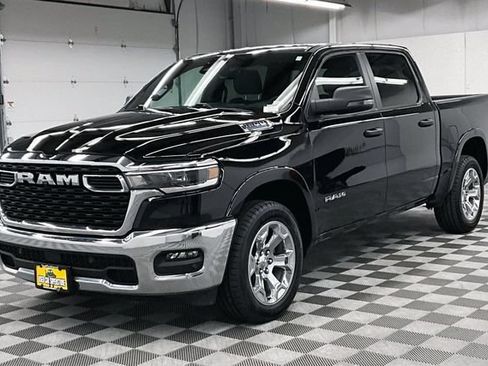 Used 2025 RAM 1500 Big Horn AWD/4WD image 12