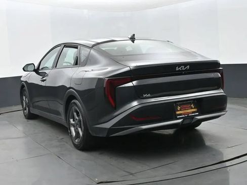 Used 2025 Kia K4 FWD image 9