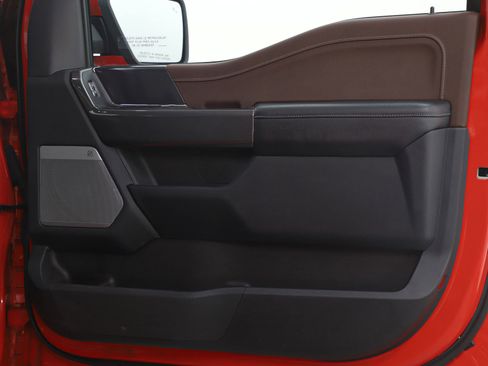 Used 2023 Ford F150 Lariat image 12