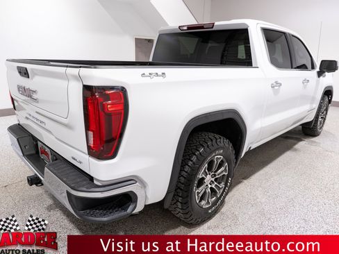 Used 2025 GMC Sierra 1500 SLT AWD/4WD image 5