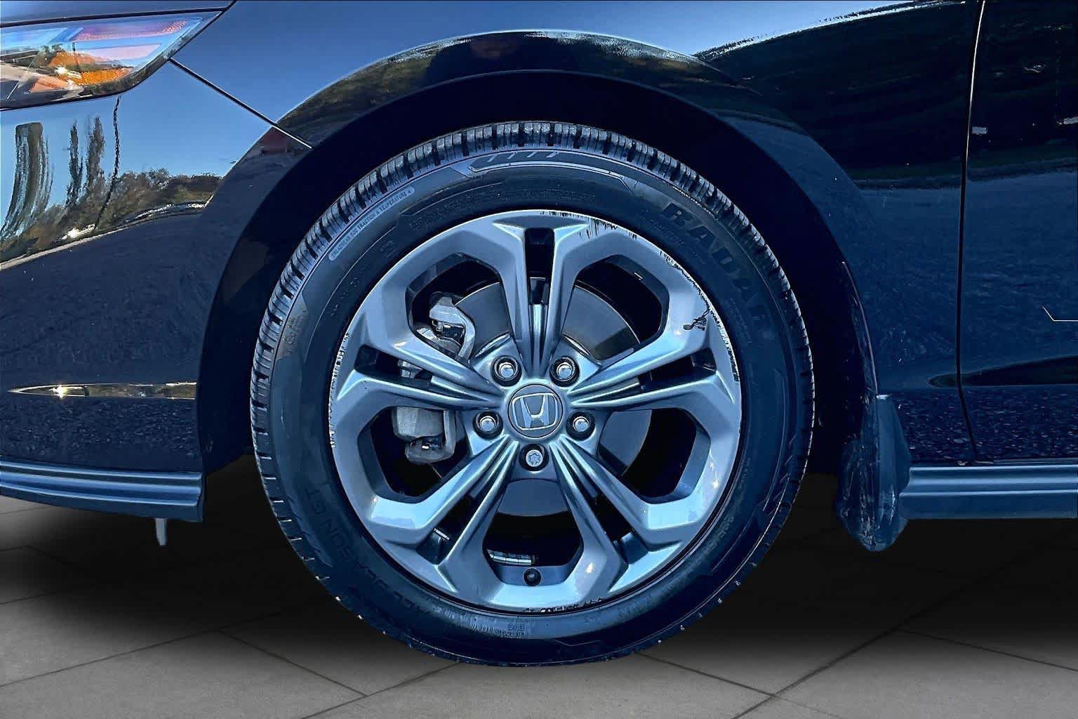 Used 2023 Honda Accord EX image 10