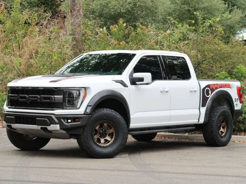 Used 2022 Ford F150 Raptor w/ Equipment Group 801A High AWD/4WD image 5