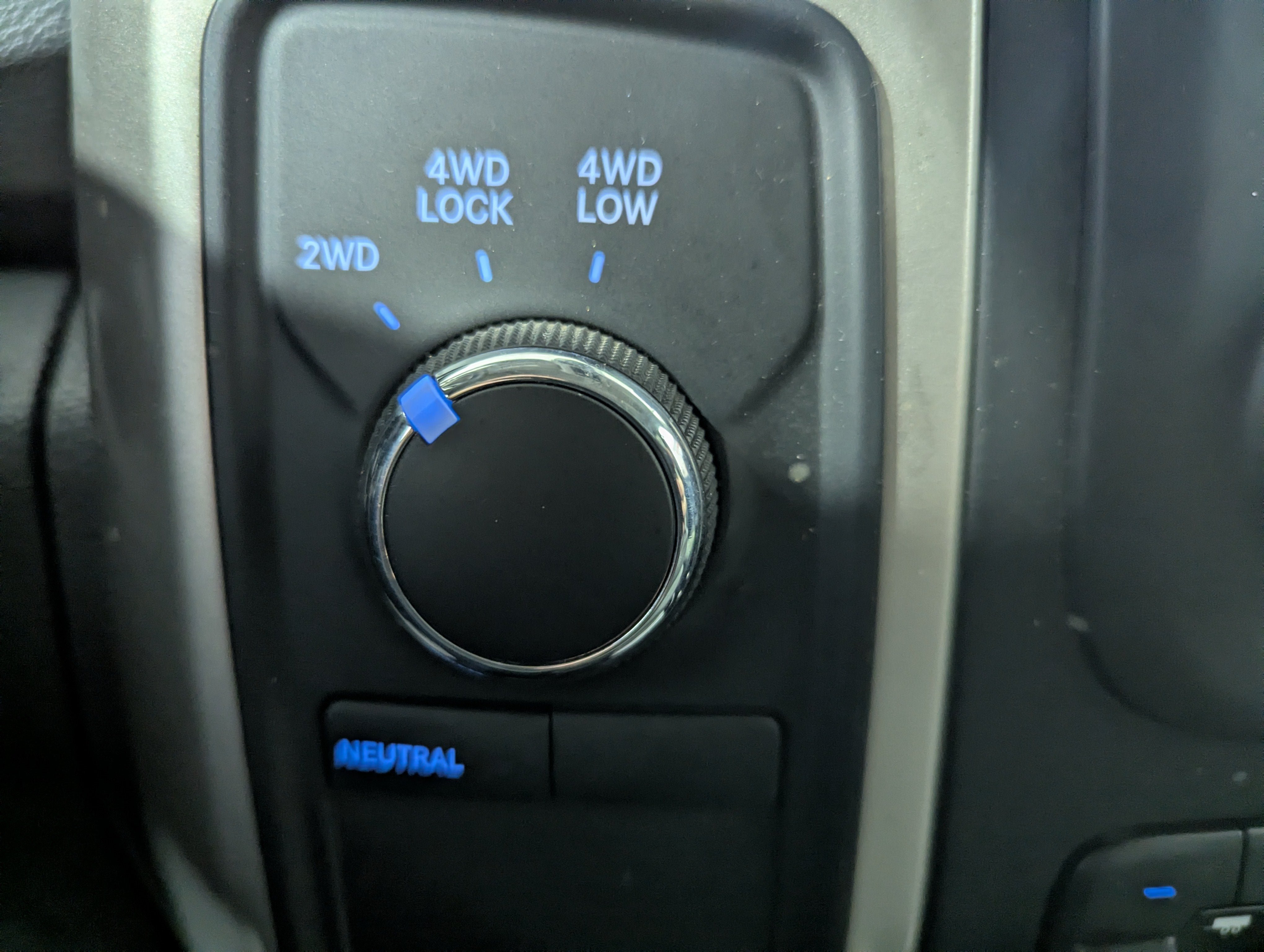 Used 2015 RAM 2500 SLT AWD/4WD image 21