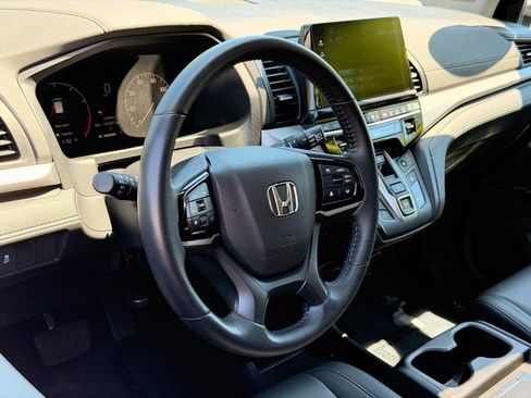 Used 2025 Honda Odyssey EX-L image 20