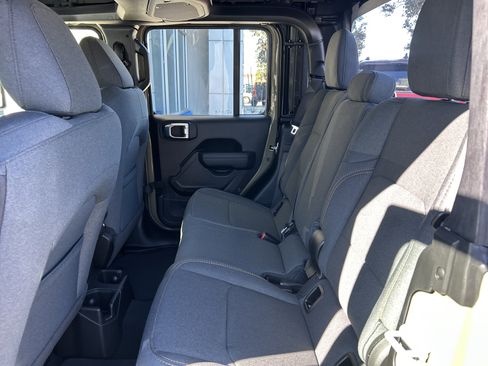 New 2026 Jeep Gladiator Sport image 44