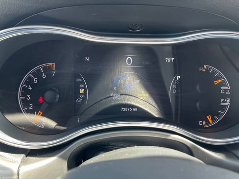 Used 2019 Jeep Grand Cherokee Laredo RWD image 10
