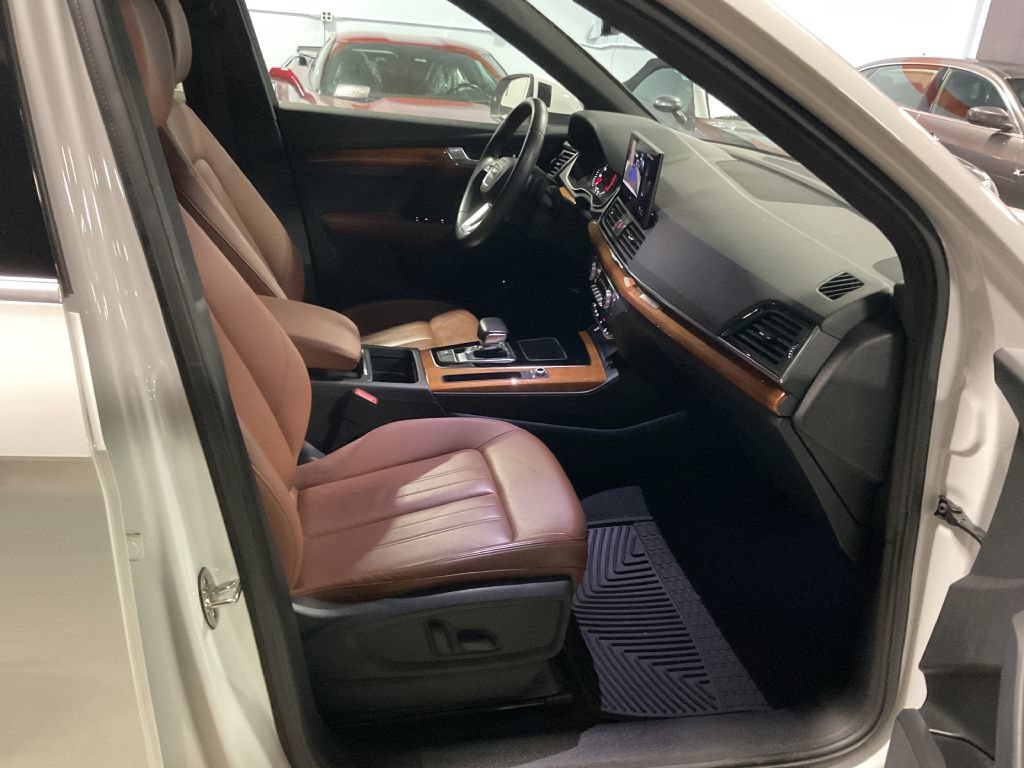 Used 2021 Audi Q5 2.0T Premium w/ Convenience Package AWD/4WD image 27